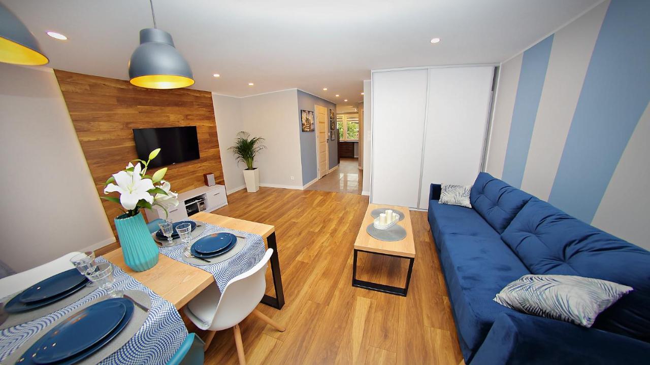 Apartament Sloneczniki Zabobrze Apartment Jelenia Gora Luaran gambar